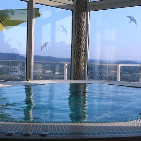 Astra Apartman Tatabánya Dış mekan fotoğraf
