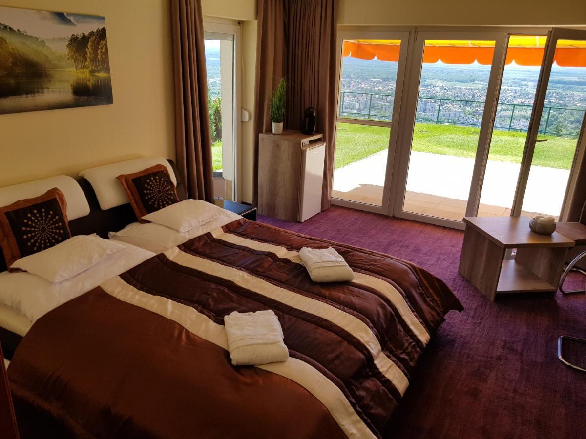 Astra Apartman Tatabánya Dış mekan fotoğraf